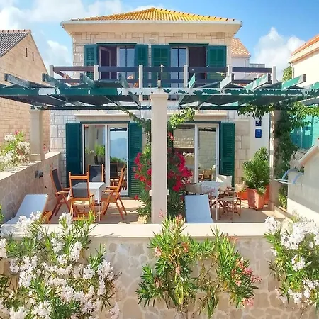 Gracin - One Bedroom With Terrace A1 *