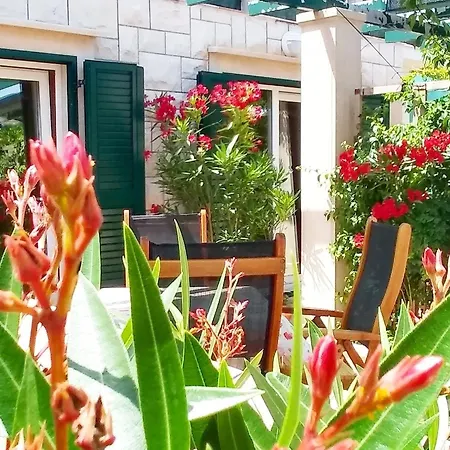 Gracin - One Bedroom With Terrace A1 Povlja (Brac)