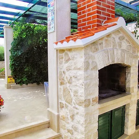 Gracin - One Bedroom With Terrace A1 *
